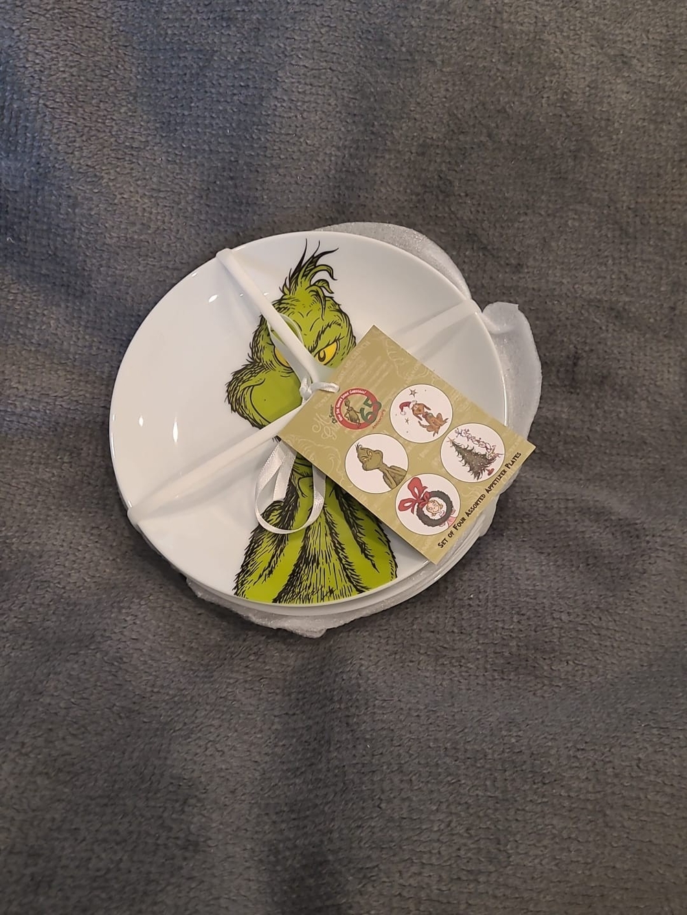 The Grinch 25th Anniversary Plates Set Of 4
